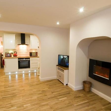 Gillygate Central Apartment Йорк Екстериор снимка