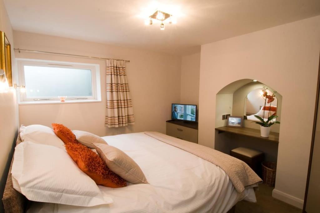 Gillygate Central Apartment Йорк Екстериор снимка