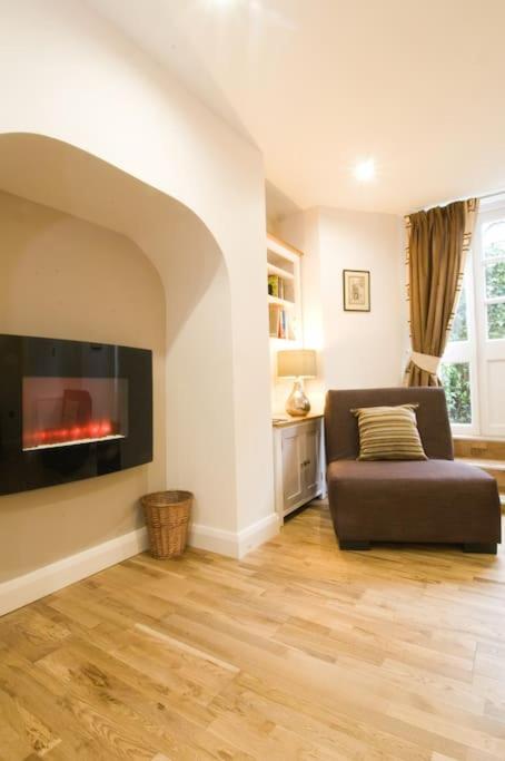 Gillygate Central Apartment Йорк Екстериор снимка